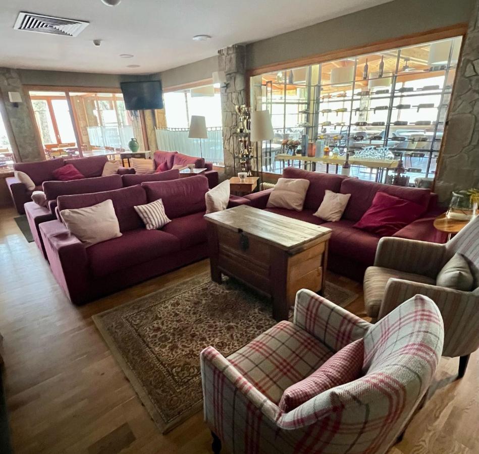 Saldés Hostal Pedraforca מראה חיצוני תמונה